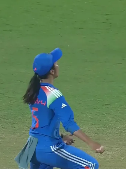 Beth Mooney - Wicket - India Women vs Australia Women
