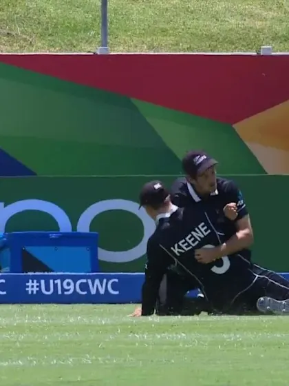 ICC U19 CWC: WI v NZ – New Zealand fielders collide, drop catch