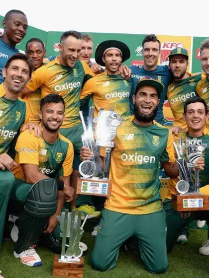 De Villiers, Amla propel South Africa to series win
 