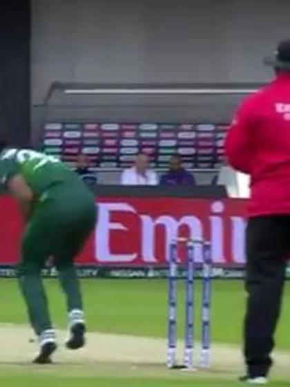 CWC19: IND v PAK - Rohit inside edges a four to get India underway