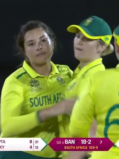 SA v BAN: Luus strikes with her first delivery as Sharmin Supta falls for 8