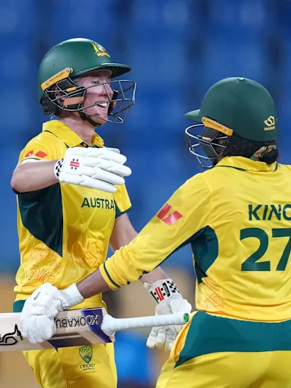 King, Mooney fireworks in final over against Pakistan | CWC25