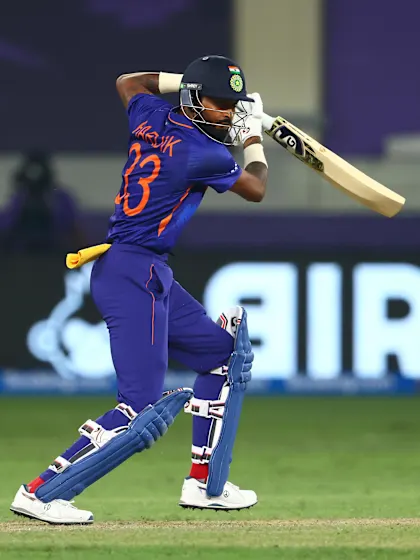 Hardik Pandya falls for 11