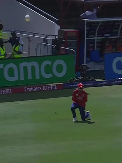 Logo of Glenn Maxwell - Wicket - Australia vs England
