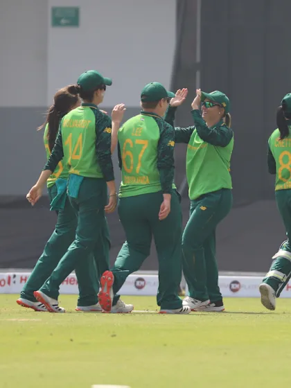 Lizelle Lee’s chasing masterclass wins South Africa thriller