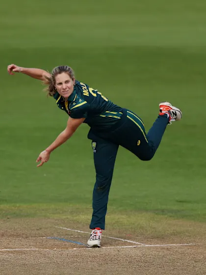 Molineux strikes off her very first ball | Women's T20WC 2026 warm-ups