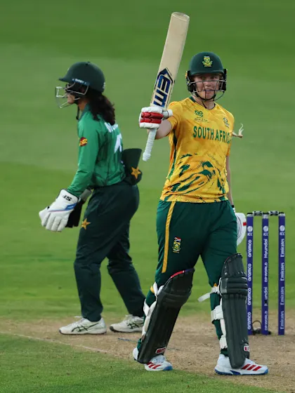 South Africa edge past Pakistan; India, Australia continue winning run