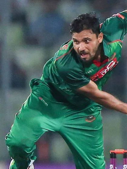 Mortaza helps Bangladesh level series