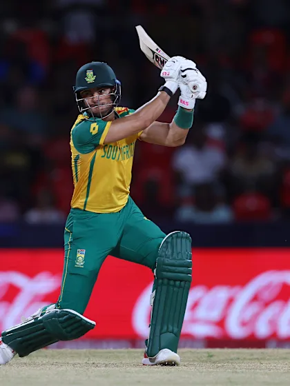 Reeza Hendricks lets loose after steady start | T20WC 2024