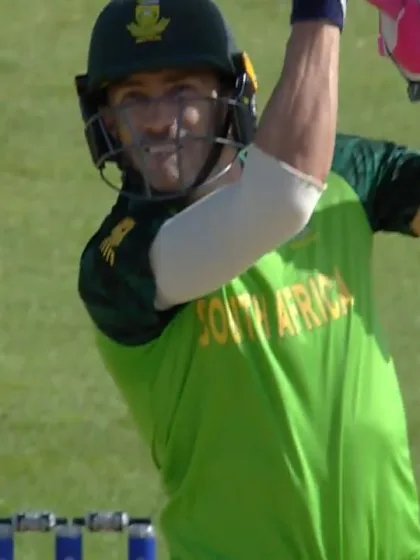 Nissan POTD: Faf du Plessis hits Lakmal for six down the ground