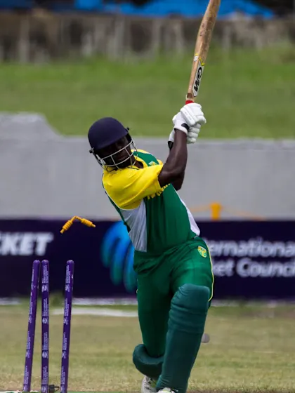 Nigeria squeak home as Ghana march on