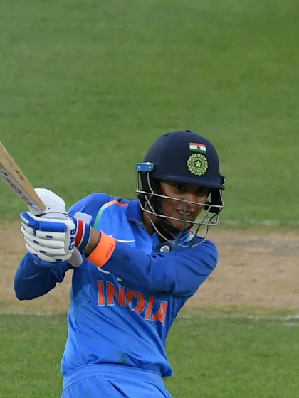 Smriti Mandhana stars again as India make it 2-0