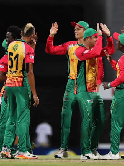 Luke Ronchi powers Warriors to the top