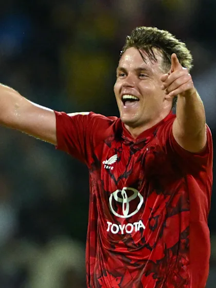 Curran hat-trick stifles Sri Lanka in strong T20WC audition