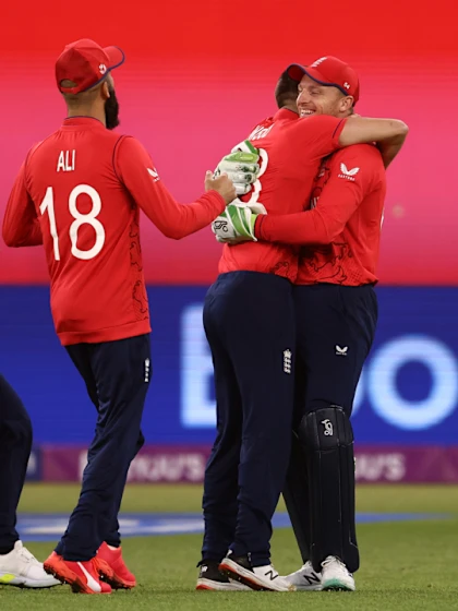 Logo of Jos Buttler flies to catch a legside flick from Mohammad Nabi | T20WC 2022