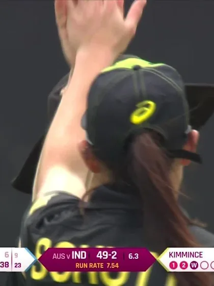IND v AUS: Jemimah Rodrigues caught off Delissa Kimmince