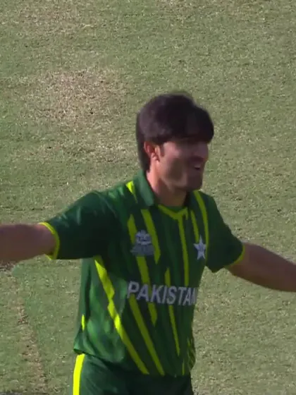 Wicket - Fred Klaassen - Netherlands v Pakistan ICC T20WC 2022