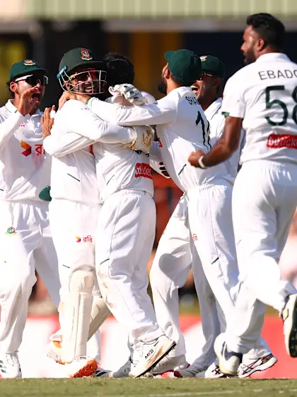 Advantage Bangladesh even as Australia resist in Darwin