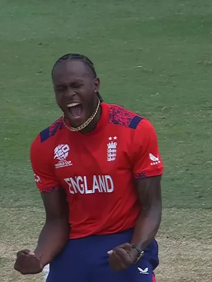 Logo of Travis Head - Wicket - Australia vs England