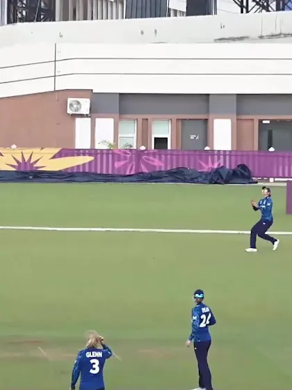 Georgia Wareham - Wicket - England Women vs Australia Women