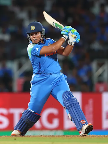 Richa Ghosh's powerful six | CWC25