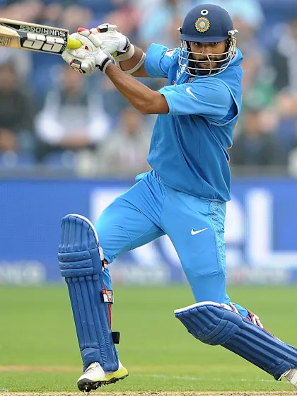 India marches into final after comprehensive win