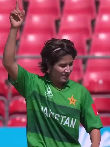 Logo of WT20WC: SA v Pak - Dane van Niekerk chops on