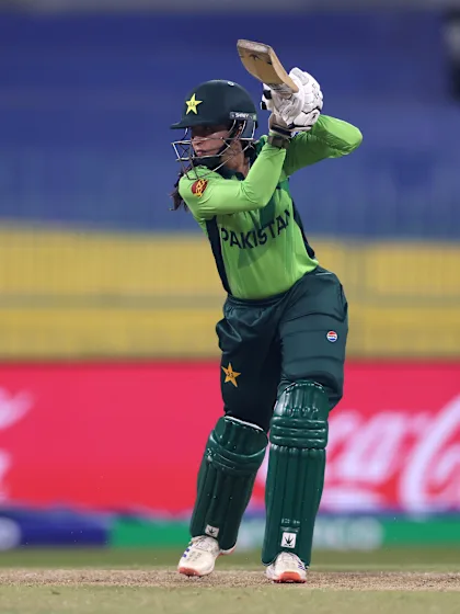 Omaima sumptuous drive to get Pakistan going | CWC25