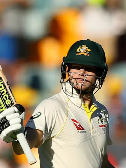 Smith, Marsh defiant after top-order collapse