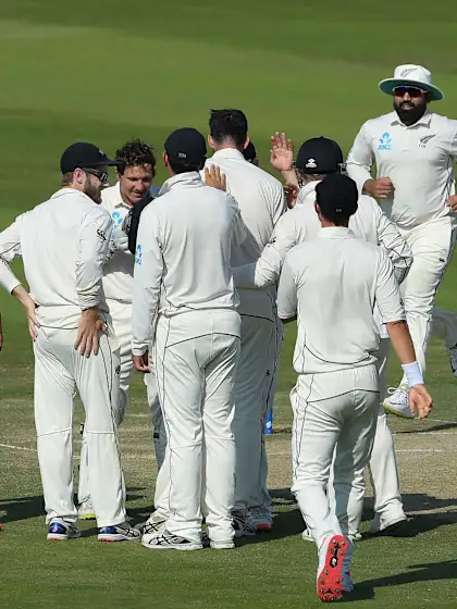 New Zealand fight back after Azhar Ali, Asad Shafiq tons