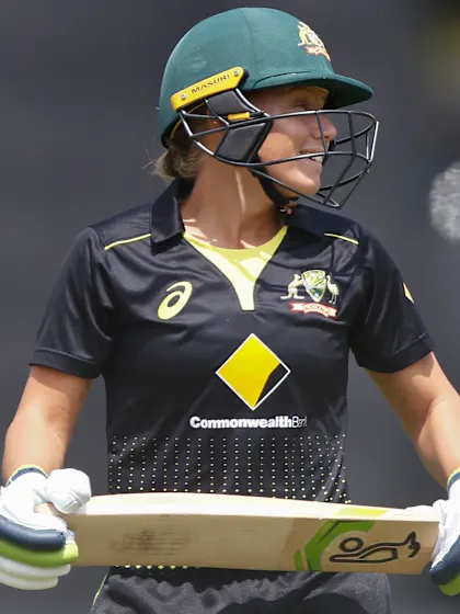 Lanning: 'Every bowler in the world is nervous about bowling to Healy'