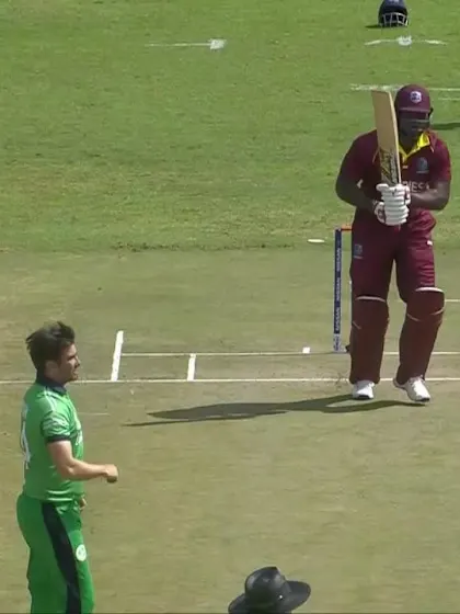CWCQ: Chris Gayle six!