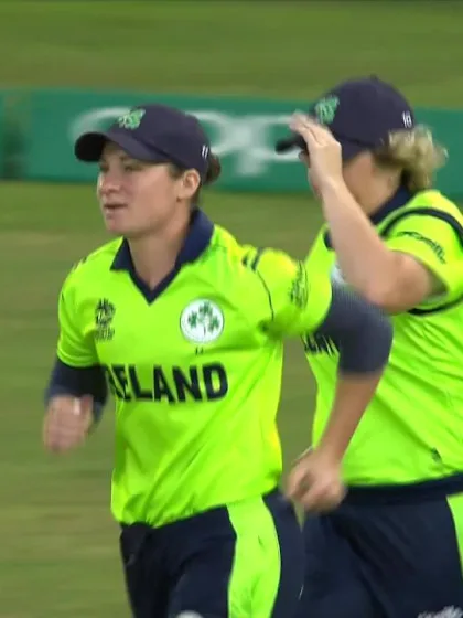 NZ v IRE: Guard of honour for Ciara Metcalfe and Clare Shillington