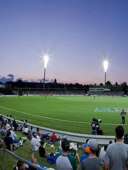 Manuka Oval - Info