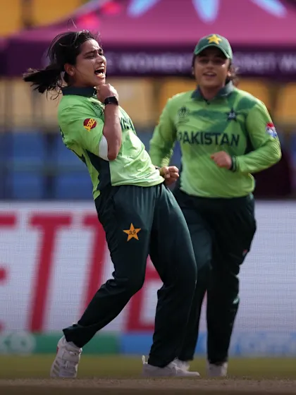 Pakistan put Australia under the pump | Powerplay Highlights | CWC25