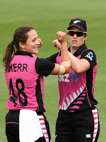 All-round Kerr denies Australia a clean sweep