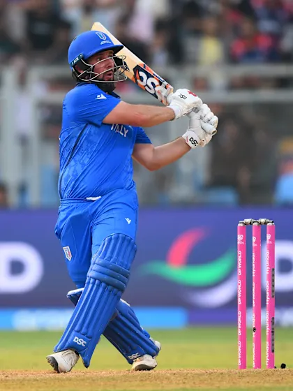 Anthony Mosca's perfect timing sends it over | T20WC 2026