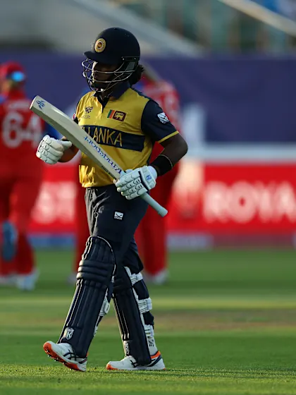 LIVE: Sri Lanka falter early against England