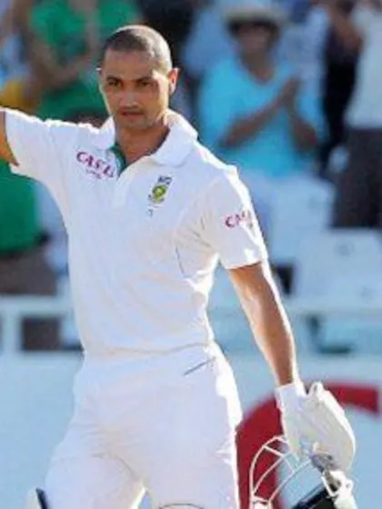 Petersen prospers after Kiwis bowled out for 45