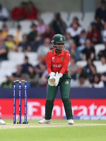 Beth Mooney lifs one over square leg fence | Women's T20WC 2026