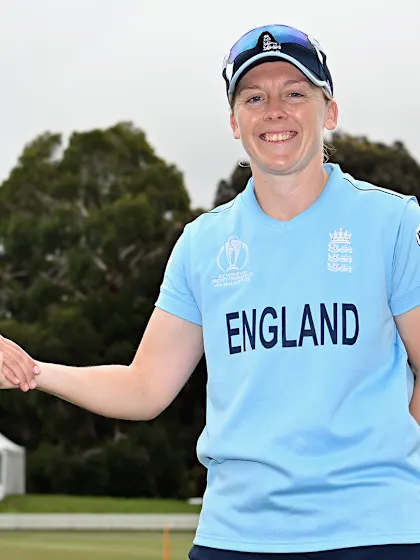 Knight, Luus locked in ahead of second CWC22 semi-final