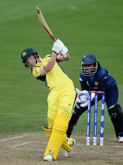 Nissan POTD - Meg Lanning hits a six