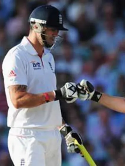 Bell, Pietersen plunder tons against India