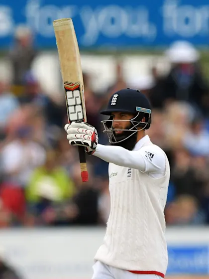 Woakes, Moeen put England in sight of win