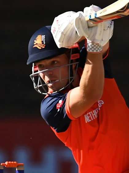 Bas de Leede joins rare group as Netherlands skipper calls for special honour