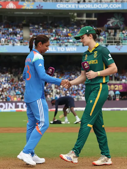 South Africa win toss in the big Final | CWC25