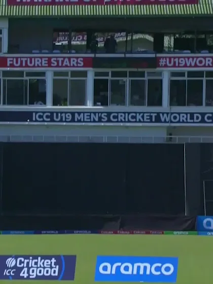 Van Lange with a Six vs. Australia