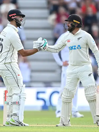 Familiar partnership makes England attack toil at Trent Bridge