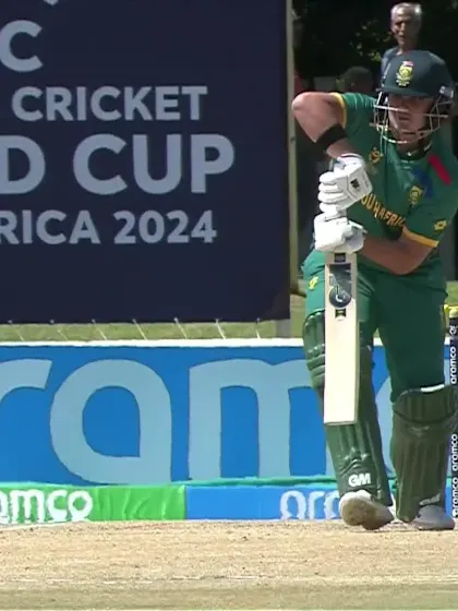 Logo of Lhuan-Dre Pretorius with a Four vs. Sri Lanka