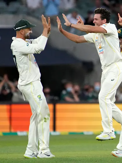 Australia go 2-0 up despite England's fightback